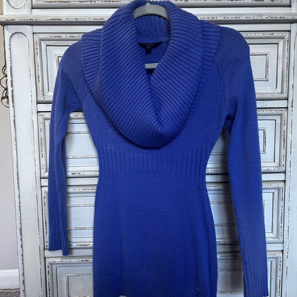 🖤Stay cozy and stylish with this elegant purple cowl neck sweater.